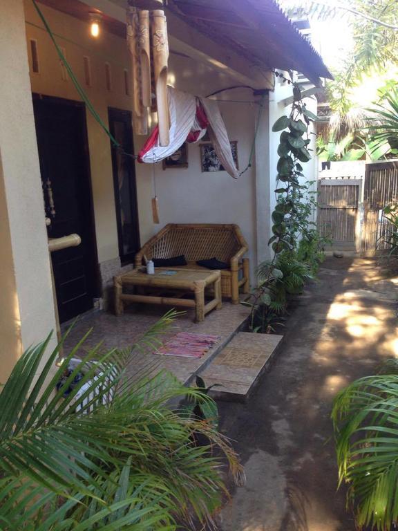 Three Little Birds Homestay Τζίλι Τραγουανγκάν Εξωτερικό φωτογραφία