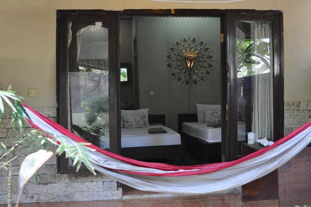 Three Little Birds Homestay Τζίλι Τραγουανγκάν Εξωτερικό φωτογραφία